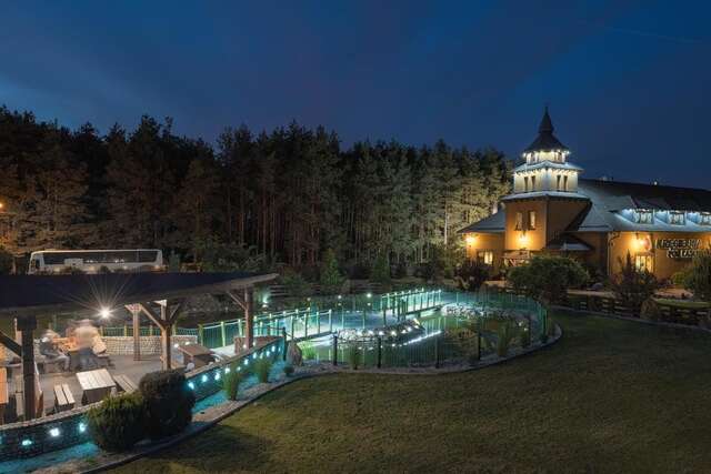 Отели типа «постель и завтрак» Resort Pod Lasem Kolonowskie-8